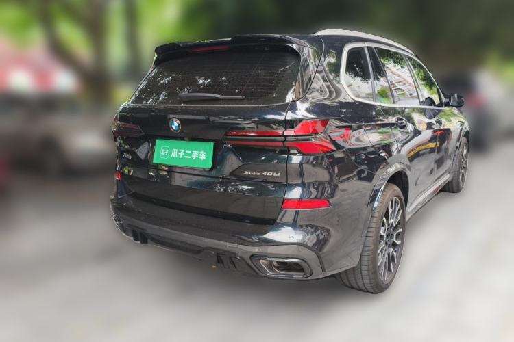 Used BMW X5 2023 xDrive 40Li M Sport Package Rear Right 45 Deg