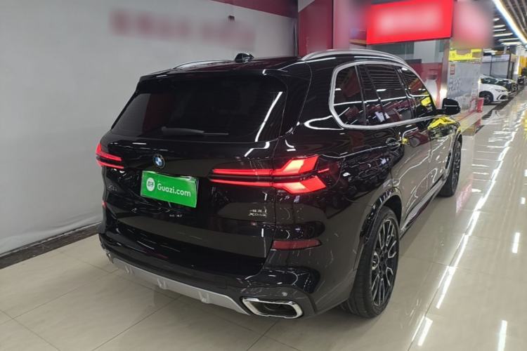 Used BMW X5 2023 xDrive 40Li M Sport Package Rear Right 45 Deg
