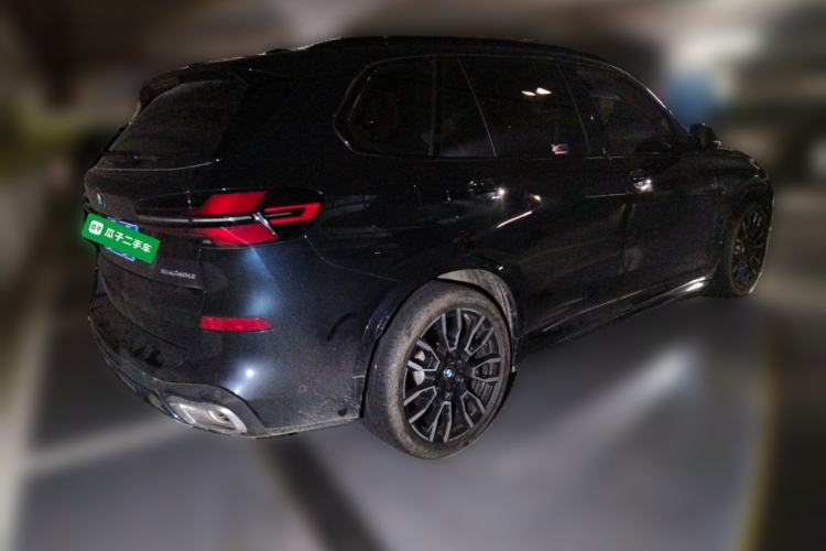 Used BMW X5 2023 xDrive 40Li M Sport Night Edition Package Rear Right 45 Deg