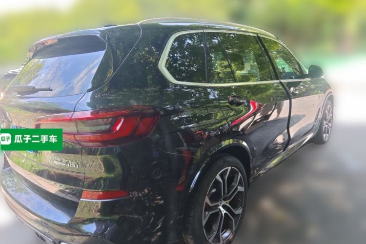 Used BMW X5 2023 xDrive 40Li Luxury Edition M Sport Night Vision Package Rear Right 45 Deg