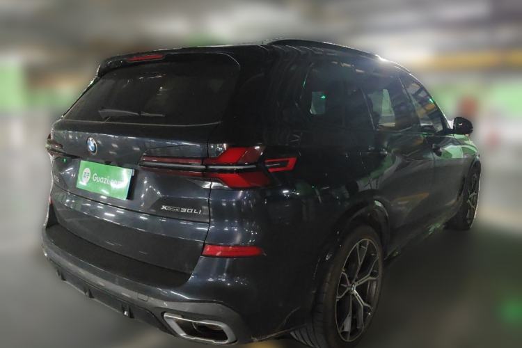 Used BMW X5 2023 xDrive 30Li Luxury M Sport Night Edition Package Rear Right 45 Deg