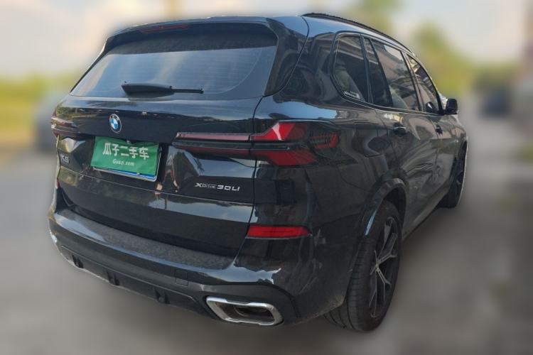 Used BMW X5 2023 xDrive 30Li Luxury M Sport Night Edition Package Rear Right 45 Deg
