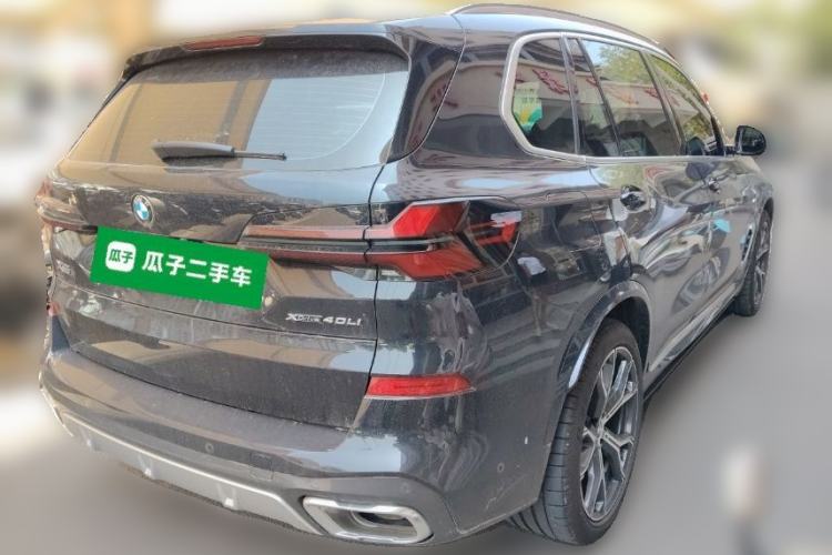 Used BMW X5 2023 xDrive 30Li Luxury M Sport Package Rear Right 45 Deg