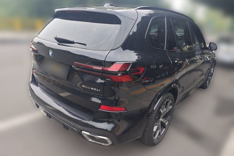 Used BMW X5 2023 xDrive 30Li Luxury M Sport Night Edition Package Rear Right 45 Deg