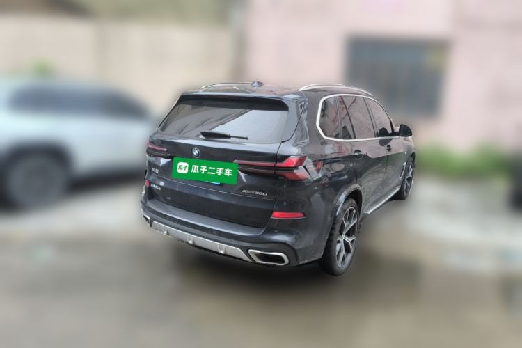 Used BMW X5 2023 xDrive 30Li M Sport Package Rear Right 45 Deg