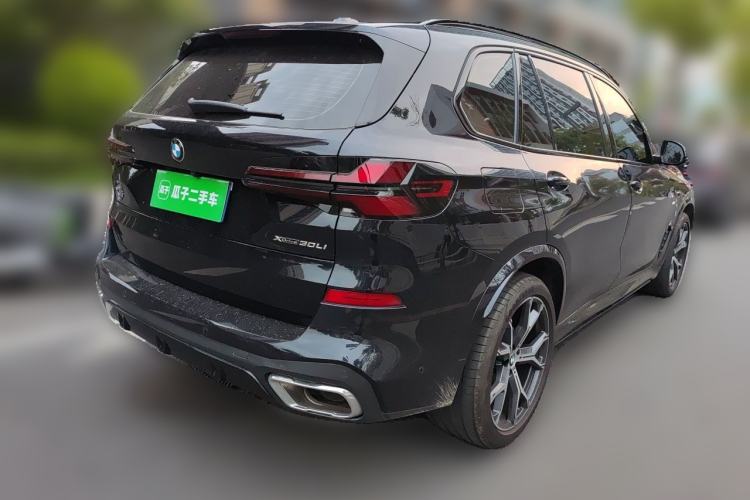 Used BMW X5 2023 xDrive 30Li Luxury M Sport Night Edition Package Rear Right 45 Deg