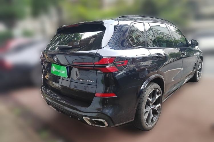 Used BMW X5 2023 xDrive 30Li Luxury M Sport Night Edition Package Rear Right 45 Deg