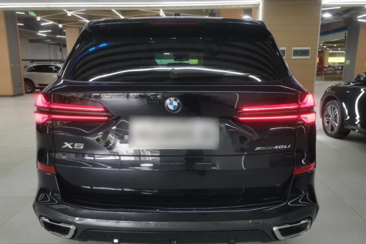 Used BMW X5 2023 xDrive 40Li Luxury Edition M Sport Night Vision Package Rear