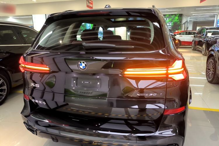 Used BMW X5 2023 xDrive 30Li Luxury M Sport Night Edition Package Rear