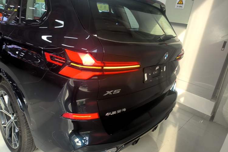 Used BMW X5 2023 xDrive 30Li Luxury M Sport Night Edition Package Rear