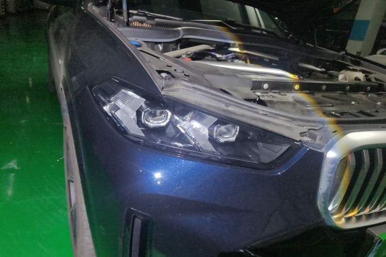 Used BMW X5 2023 xDrive 30Li Luxury M Sport Package Right Front Headlight