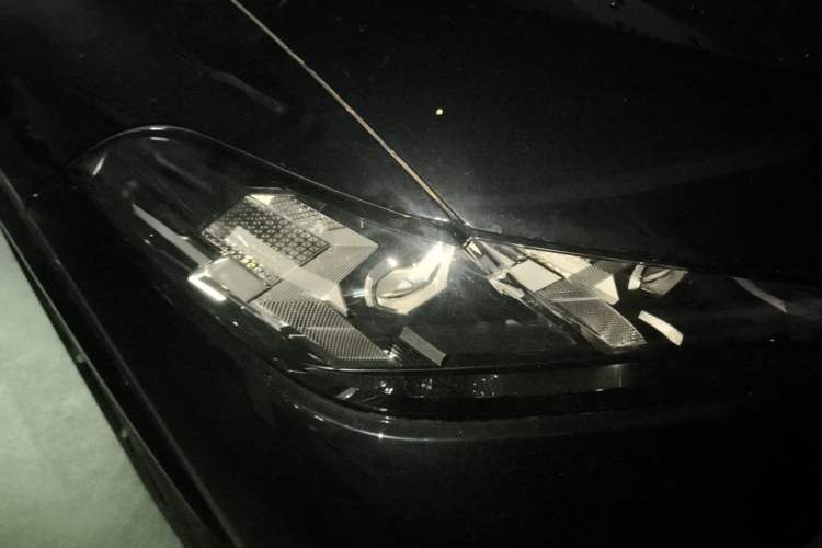Used BMW X5 2023 xDrive 30Li Luxury M Sport Night Edition Package Right Front Headlight