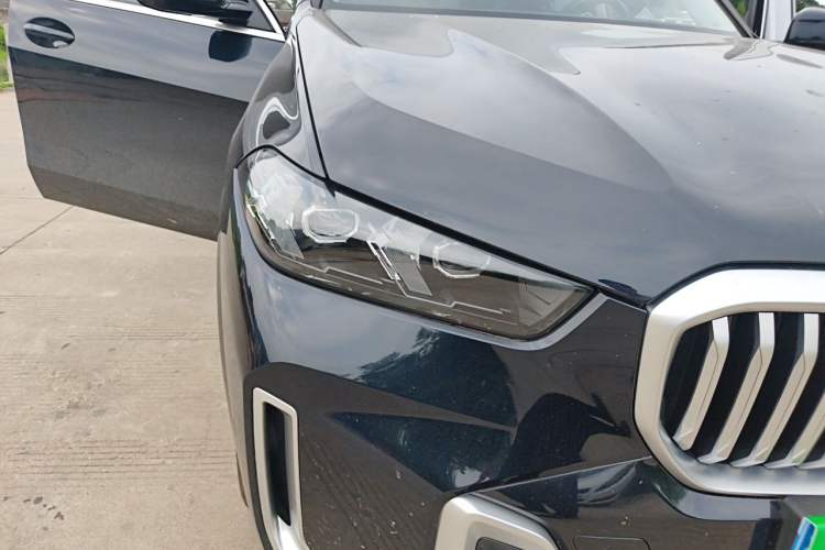 Used BMW X5 2023 xDrive 30Li Luxury M Sport Package Right Front Headlight