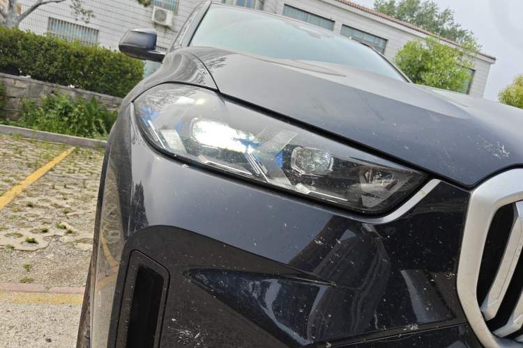 Used BMW X5 2023 xDrive 40Li Luxury Edition M Sport Night Vision Package Right Front Headlight