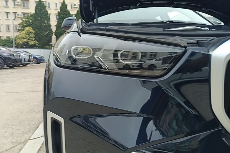 Used BMW X5 2023 xDrive 30Li Luxury M Sport Package Right Front Headlight