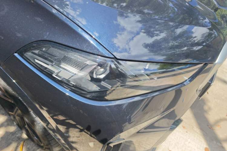 Used BMW X5 2023 xDrive 30Li Luxury M Sport Package Right Front Headlight