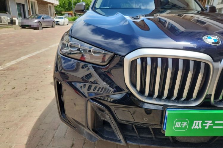 Used BMW X5 2023 xDrive 30Li Luxury M Sport Night Edition Package Right Front Headlight