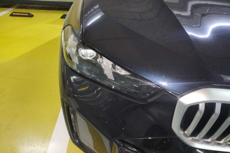 Used BMW X5 2023 xDrive 30Li Luxury M Sport Night Edition Package Right Front Headlight