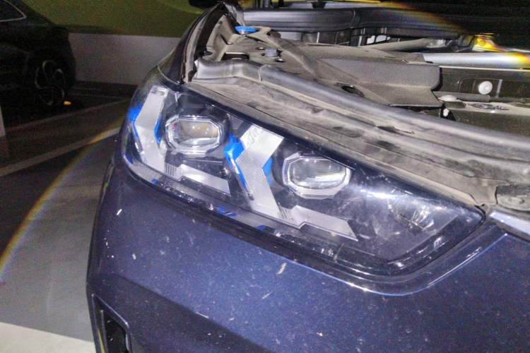 Used BMW X5 2023 xDrive 40Li M Sport Night Edition Package Right Front Headlight