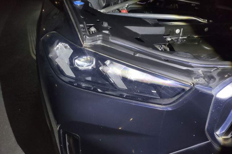 Used BMW X5 2023 xDrive 30Li M Sport Package Right Front Headlight