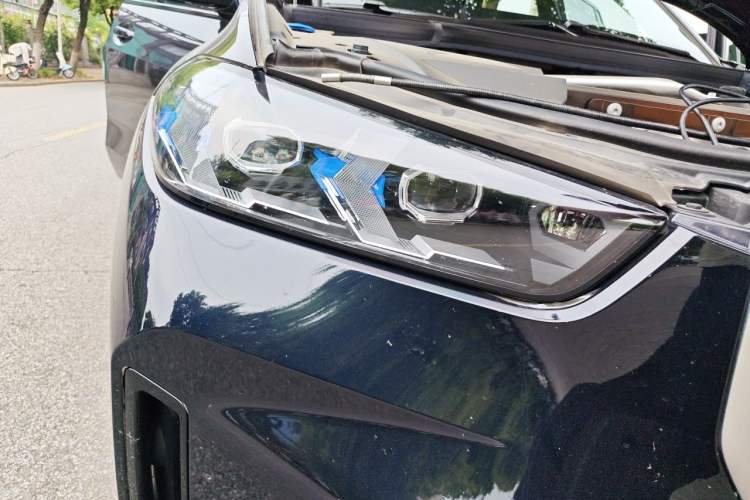 Used BMW X5 2023 xDrive 40Li M Sport Night Edition Package Right Front Headlight