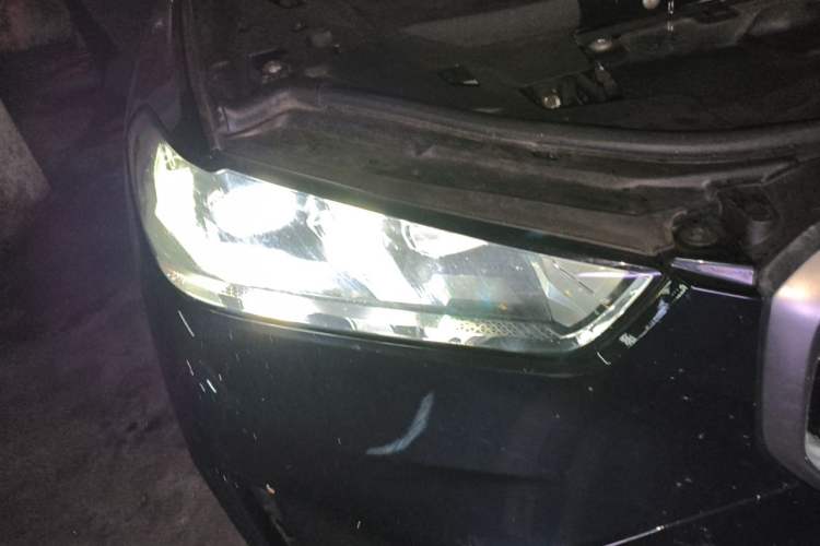 Used BMW X5 2023 xDrive 30Li Luxury M Sport Night Edition Package Right Front Headlight