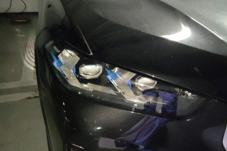 Used BMW X5 2023 xDrive 40Li M Sport Night Edition Package Right Front Headlight