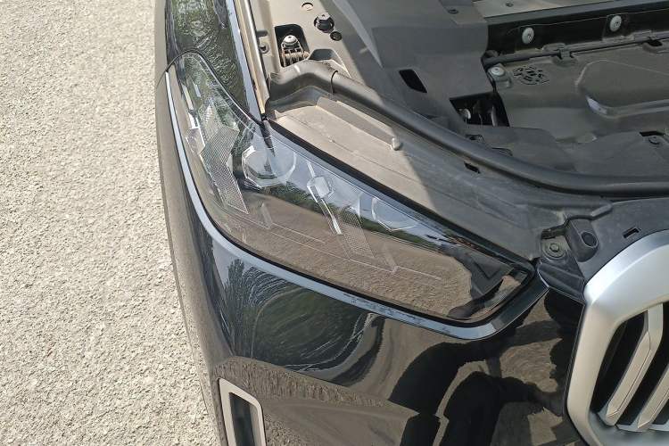 Used BMW X5 2023 xDrive 30Li Luxury M Sport Package Right Front Headlight