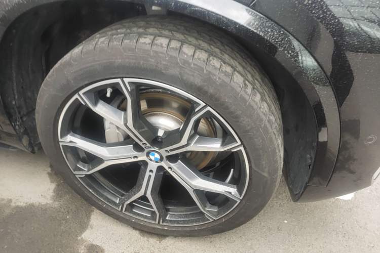 Used BMW X5 2023 xDrive 30Li Luxury M Sport Package Right Front Wheel Hub
