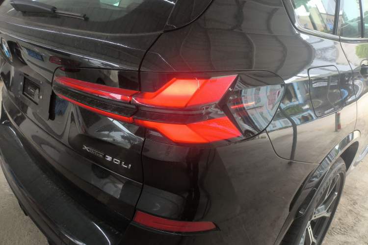 Used BMW X5 2023 xDrive 30Li Luxury M Sport Night Edition Package Right Rear Taillight