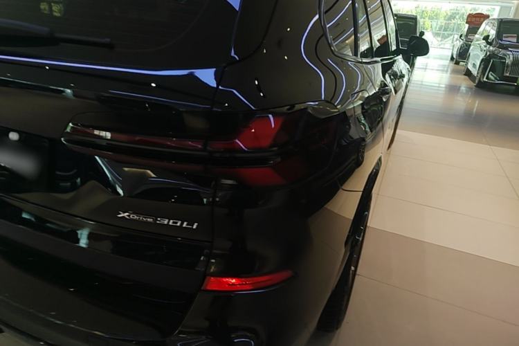 Used BMW X5 2023 xDrive 30Li Luxury M Sport Night Edition Package Right Rear Taillight