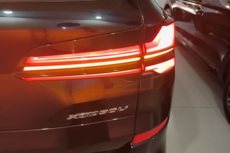 Used BMW X5 2023 xDrive 30Li Luxury M Sport Night Edition Package Right Rear Taillight