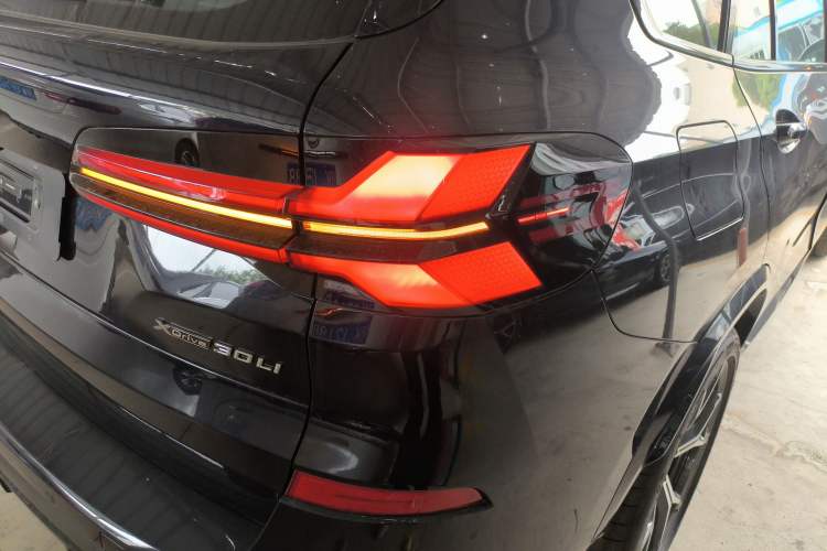 Used BMW X5 2023 xDrive 30Li Luxury M Sport Night Edition Package Right Rear Taillight