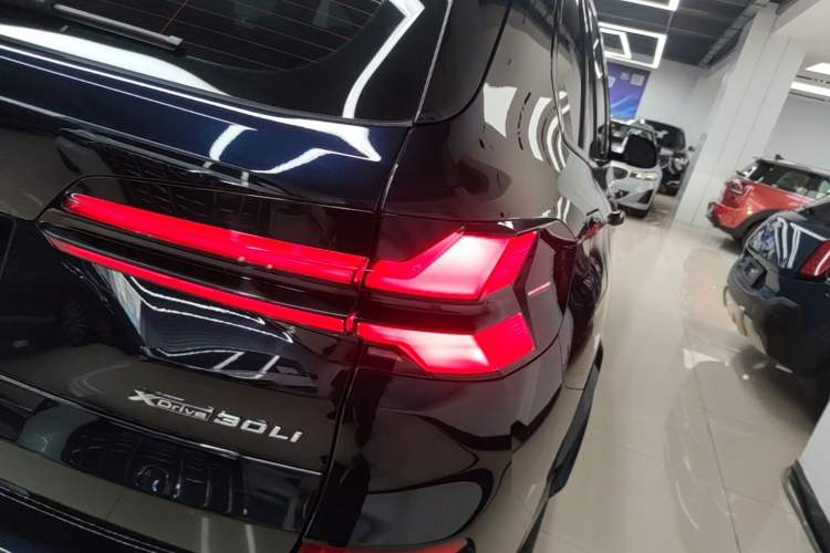 Used BMW X5 2023 xDrive 30Li Luxury M Sport Night Edition Package Right Rear Taillight