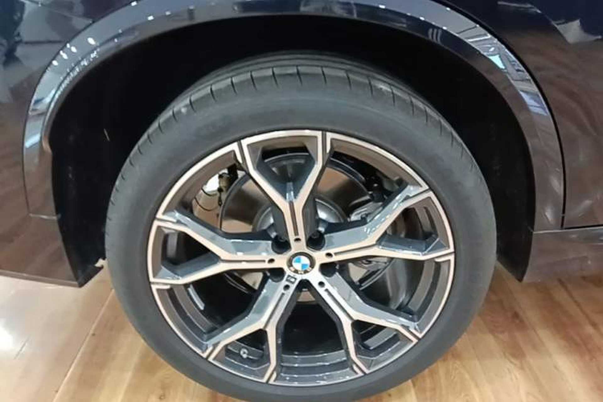 Used BMW X5 2023 xDrive 30Li Luxury M Sport Night Edition Package Right Rear Wheel Hub