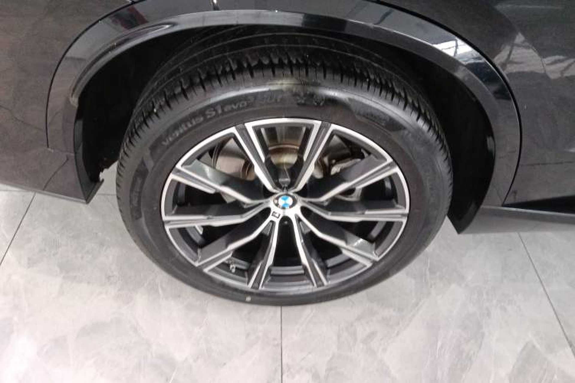 Used BMW X5 2023 xDrive 30Li M Sport Package Right Rear Wheel Hub