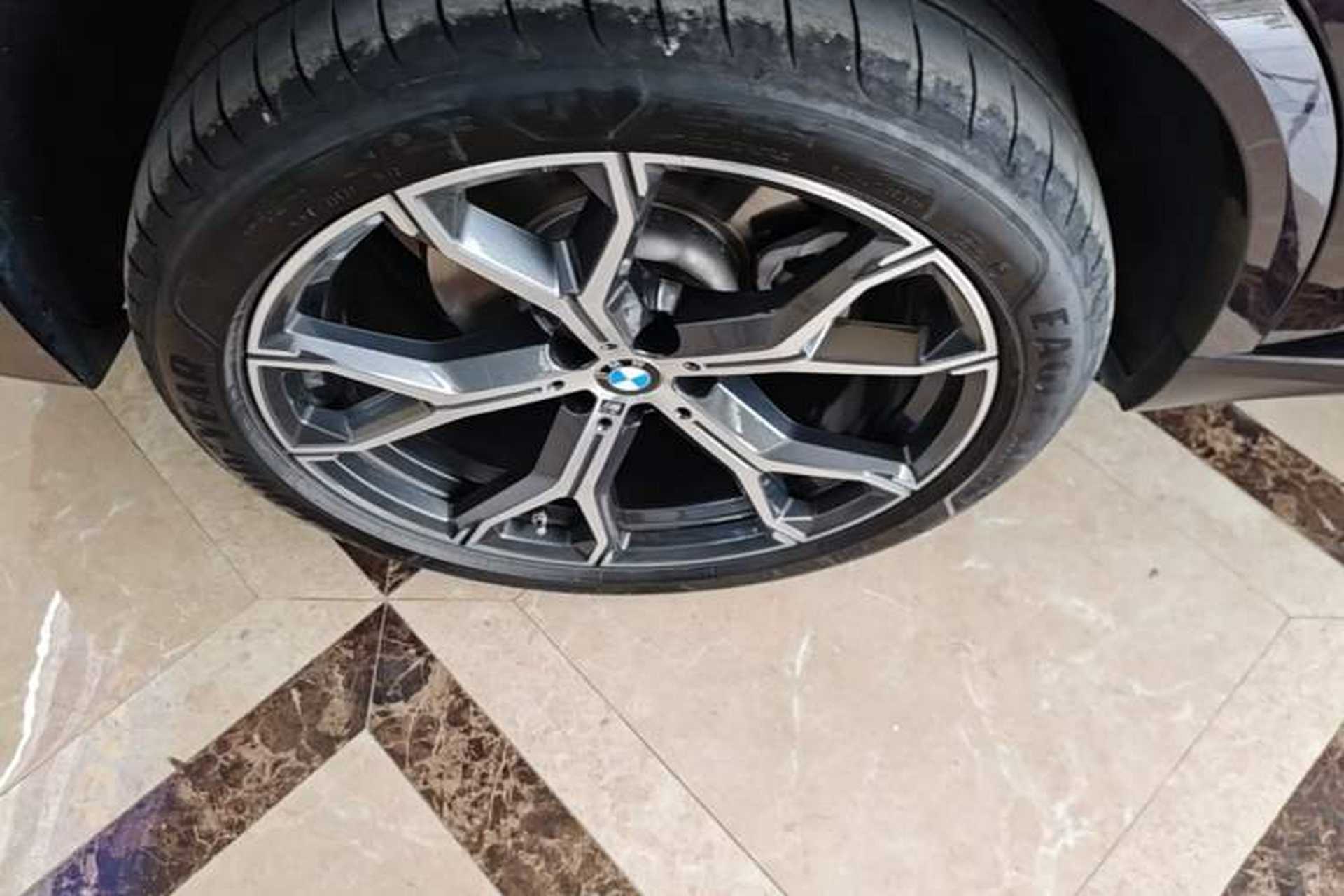Used BMW X5 2023 xDrive 30Li Luxury M Sport Night Edition Package Right Rear Wheel Hub