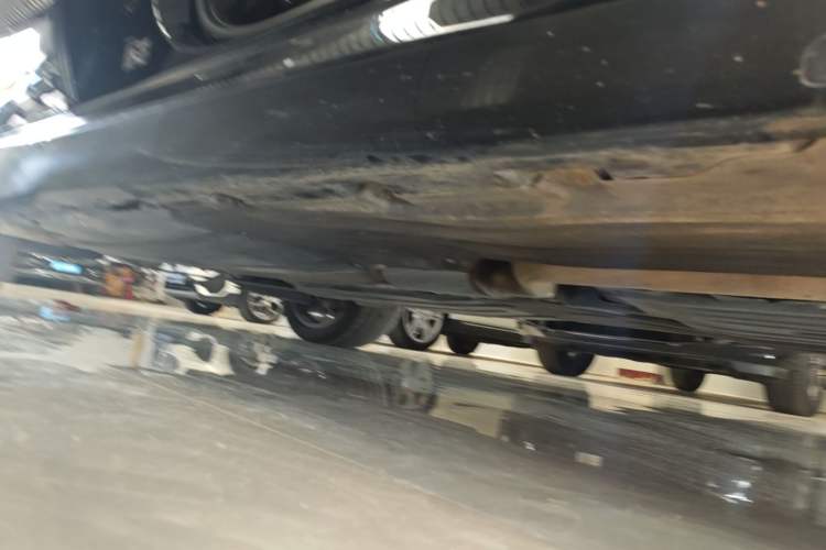 Used BMW X5 2023 xDrive 30Li Luxury M Sport Night Edition Package Right Side Sill