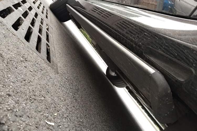 Used BMW X5 2023 xDrive 40Li M Sport Night Edition Package Right Side Sill