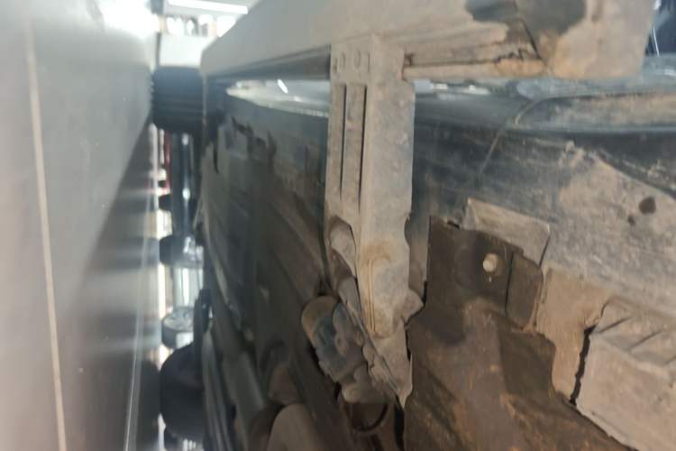 Used BMW X5 2023 xDrive 30Li Luxury M Sport Package Right Side Sill