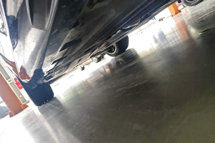 Used BMW X5 2023 xDrive 30Li Luxury M Sport Night Edition Package Right Side Sill