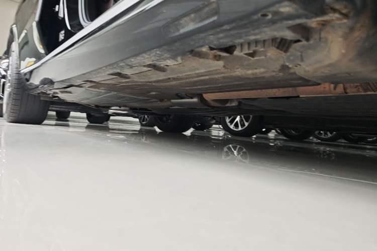 Used BMW X5 2023 xDrive 30Li M Sport Package Right Side Sill