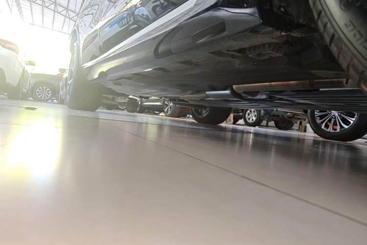 Used BMW X5 2023 xDrive 30Li Luxury M Sport Package Right Side Sill