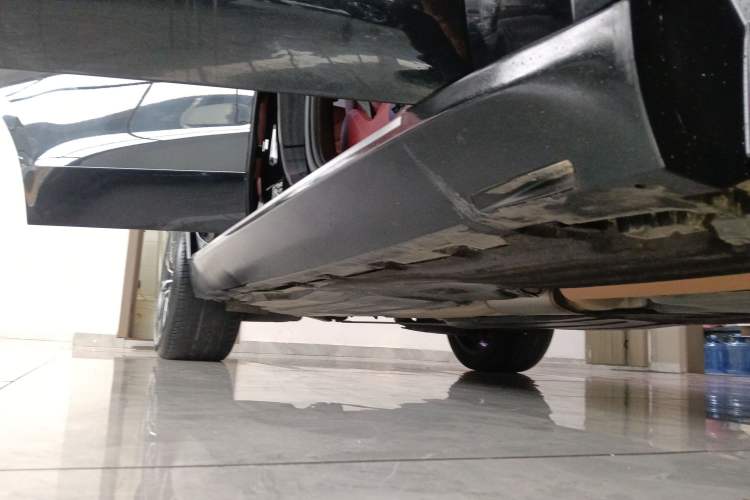 Used BMW X5 2023 xDrive 30Li M Sport Package Right Side Sill
