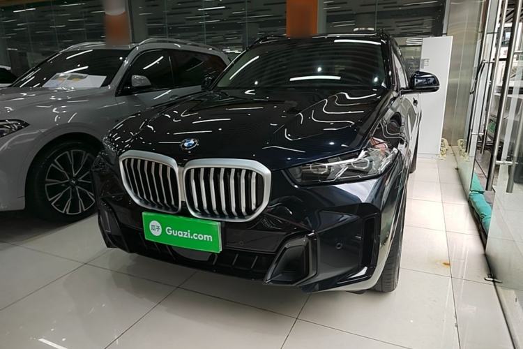 BMW X5 2023 xDrive 30Li Luxury M Sport Night Edition Package