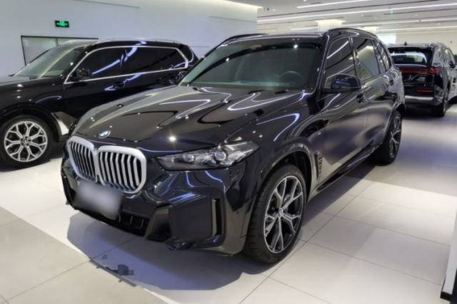 Used BMW X5 2023 xDrive 30Li Luxury M Sport Night Edition Package