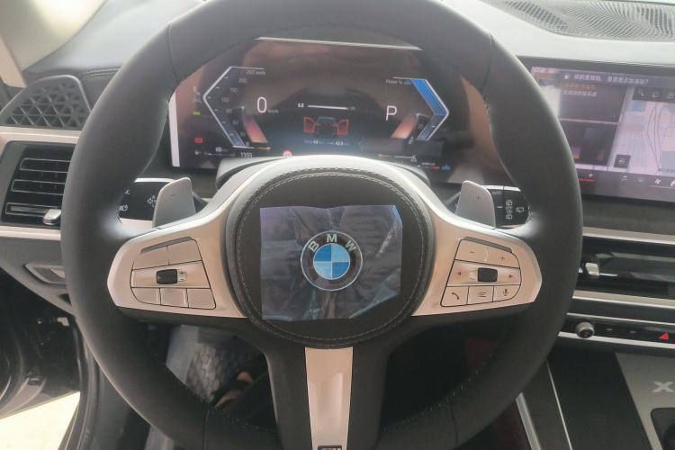 Used BMW X5 2023 xDrive 30Li Luxury M Sport Night Edition Package Steering Wheel