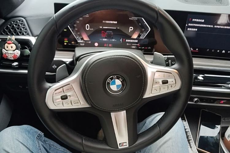 Used BMW X5 2023 xDrive 40Li M Sport Night Edition Package Steering Wheel