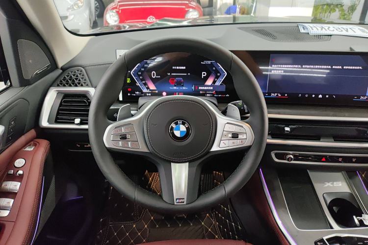 Used BMW X5 2023 xDrive 30Li M Sport Package Steering Wheel