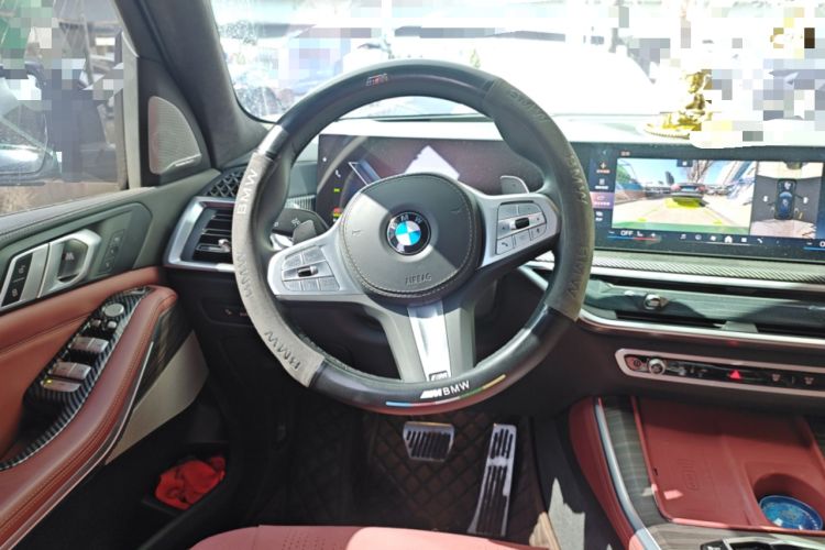 Used BMW X5 2023 xDrive 40Li M Sport Night Edition Package Steering Wheel